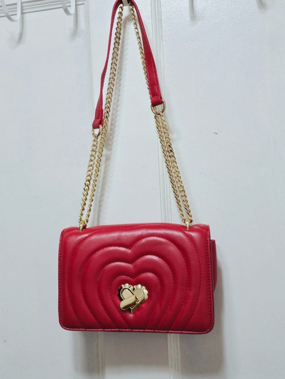 MMS” Full Front Flap Purse Crossbody Blush HEARTS Gold Chain